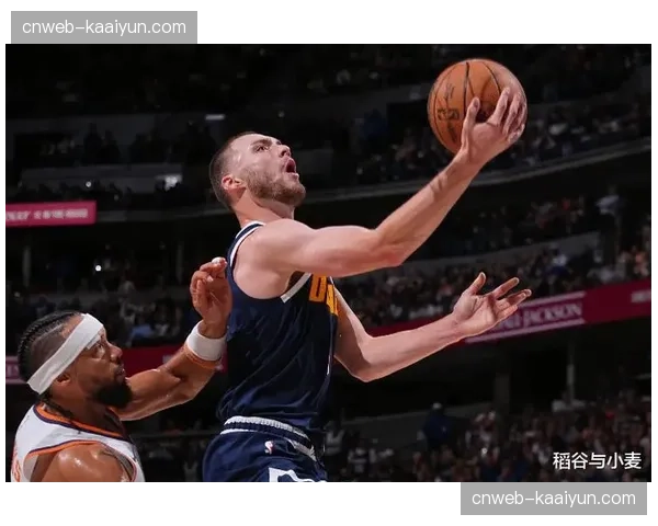 约翰逊右脚踝酸痛存疑 掘金侧翼第四节曾离场